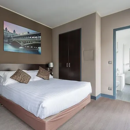 Hotel Logis Jardin De Villiers Parigi