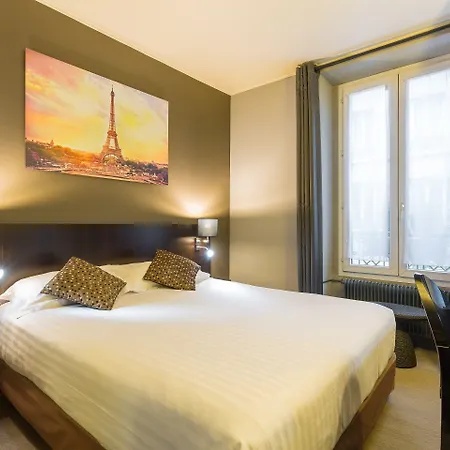 Logis Jardin De Villiers Hotel 3*