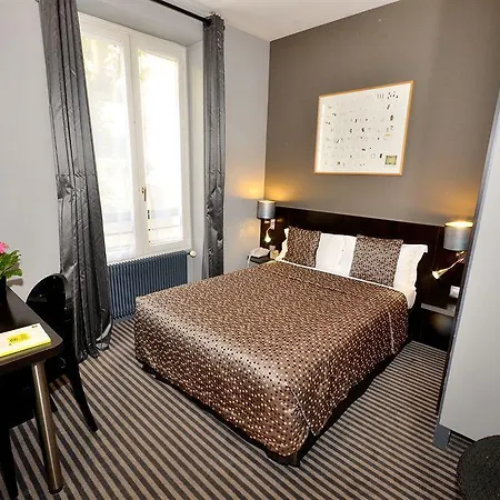 Hotel Jardin De Villiers 3*