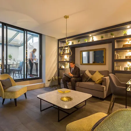 Logis Jardin De Villiers Отель 3*