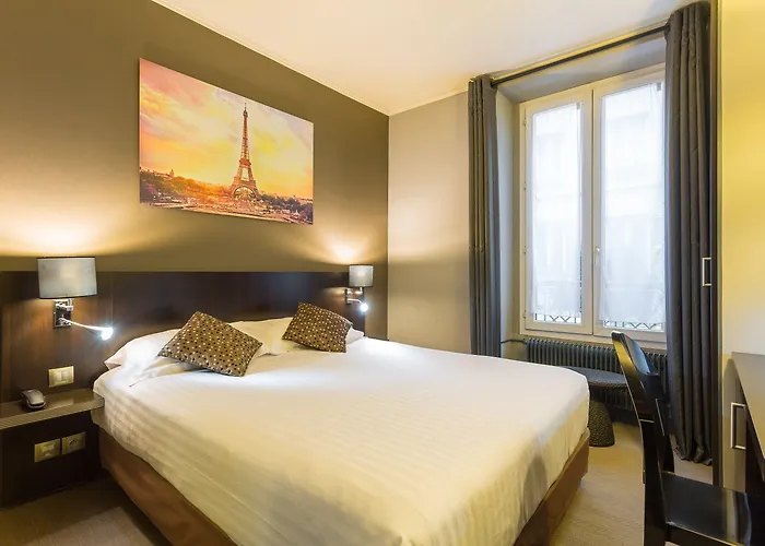 Logis Jardin De Villiers ホテル 3*