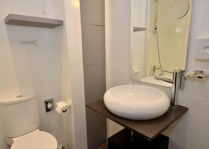 Logis Jardin De Villiers ホテル パリ