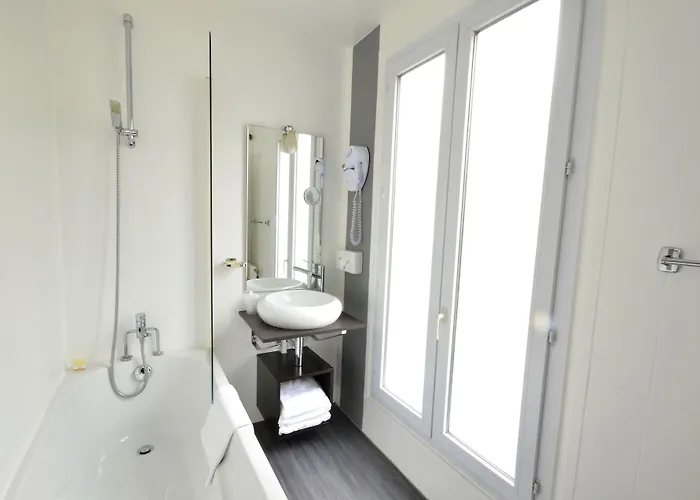 Logis Jardin De Villiers ホテル