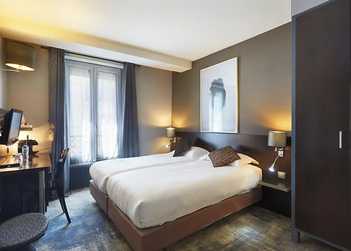 ホテル Logis Jardin De Villiers パリ