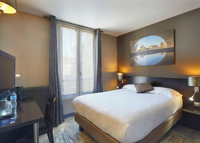 ホテル Logis Jardin De Villiers パリ