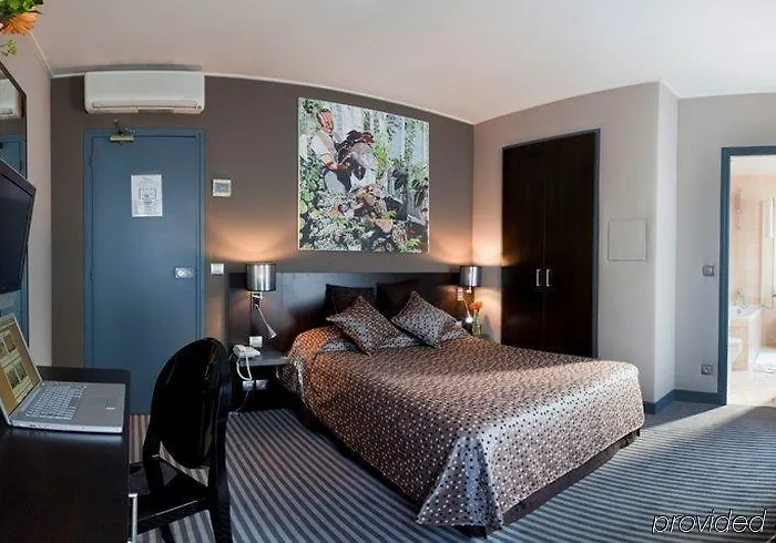 ホテル Logis Jardin De Villiers パリ