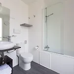 Hotel Logis Jardin De Villiers Paříž
